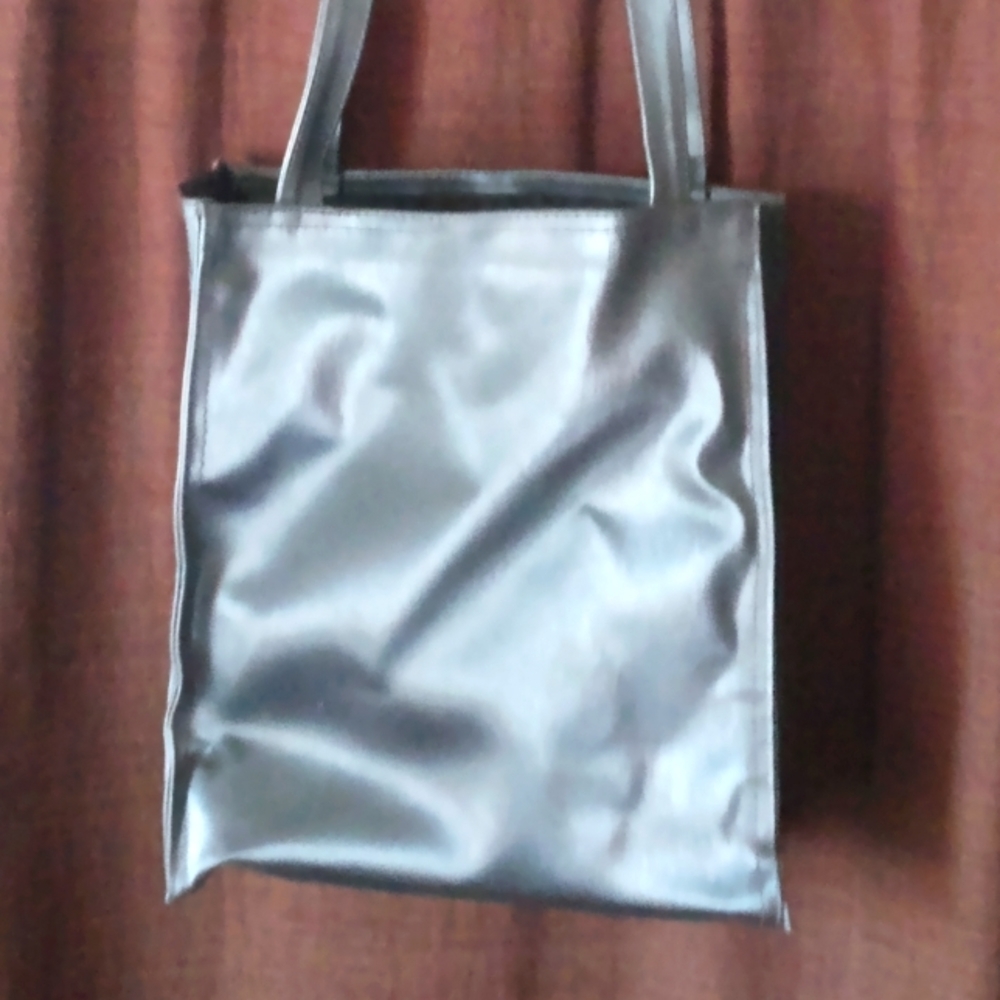 Mary Kay - Picture 3 of 5